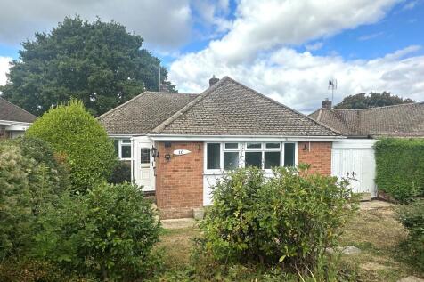 Douglas Way, Hythe 3 bed detached bungalow for sale