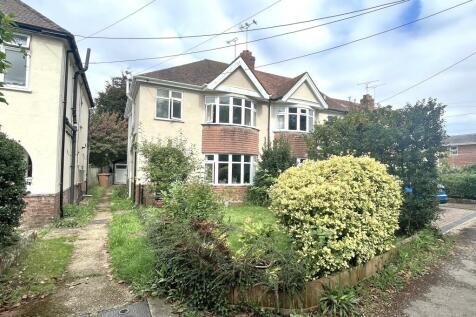 3 bedroom semi-detached house for sale