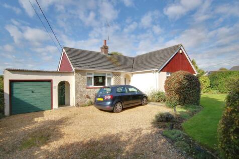 3 bedroom detached bungalow for sale