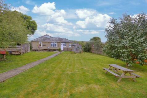 Romsey 3 bed detached bungalow for sale