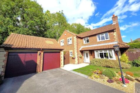 Holly Gardens, West End, Southampton 4 bed detached house for sale