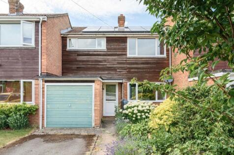 Manor Close, Shipton Bellinger, SP9 7UH 3 bed terraced house for sale