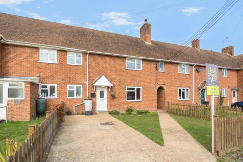 Sarum Close, Shipton Bellinger... 3 bed detached house for sale