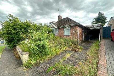 2 bedroom semi-detached bungalow for sale