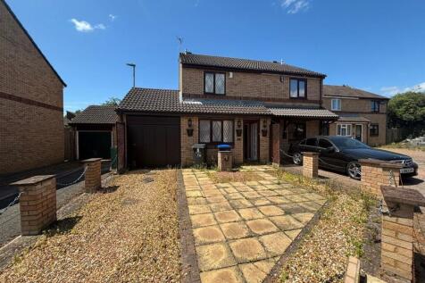 Tavistock Close, Ecton Brook... 2 bed semi