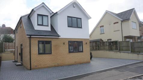 2 bedroom maisonette for sale
