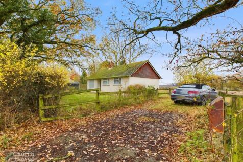 3 bedroom detached bungalow for sale