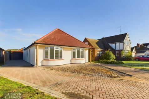Goldhanger Road, Heybridge, Maldon 4 bed detached bungalow for sale