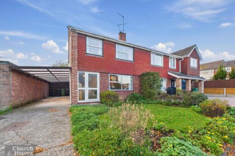 3 bedroom semi-detached house for sale