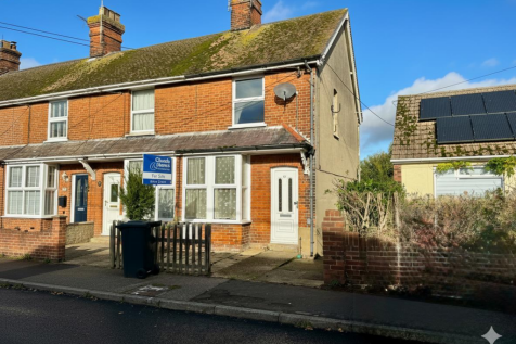 2 bedroom end of terrace house for sale