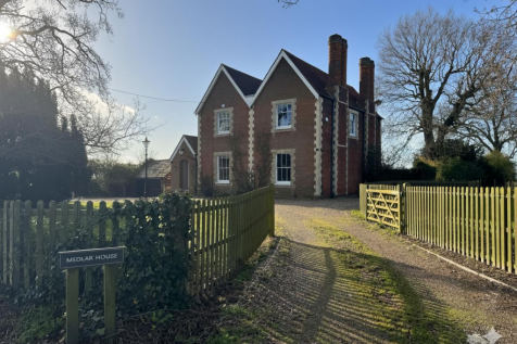 Southminster Road, Mayland, Chelmsford 5 bed detached house for sale