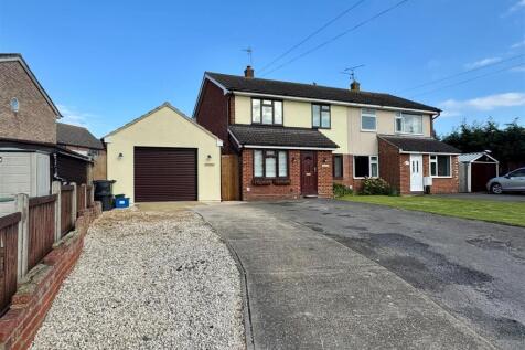 4 bedroom semi-detached house for sale