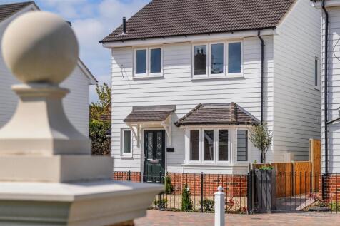 Regency Close Southminster 4 bed detached house for sale