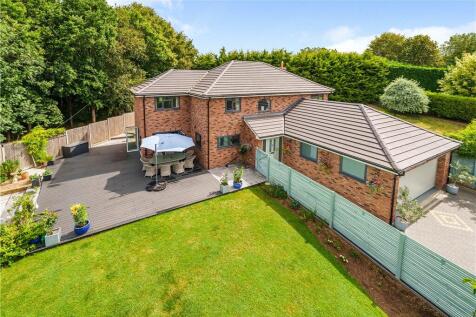 Brook Farm Close, Halstead, Essex 5 bed detached house for sale