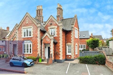 Trinity Street, Halstead, Essex 2 bed house for sale