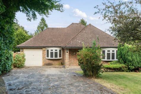 3 bedroom detached bungalow for sale