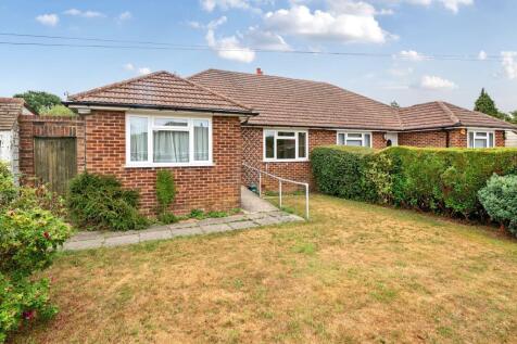 3 bedroom semi-detached bungalow for sale