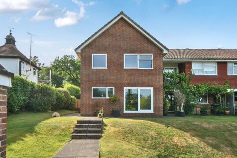 Portley Wood Road, Whyteleafe CR3 3 bed end of terrace house for sale
