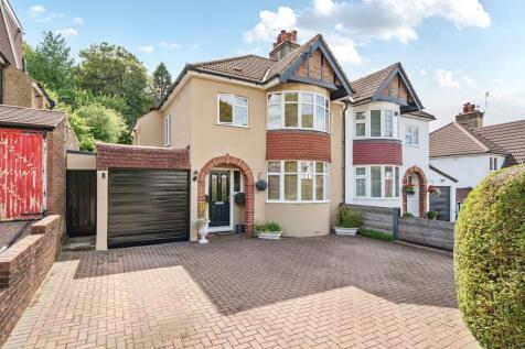 Hillbury Road, Warlingham CR6 3 bed semi