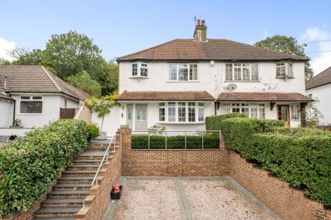 Church Lane Drive, Coulsdon CR5 3 bed semi