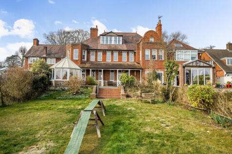 The Ridge, Woldingham, CR3 5 bed house for sale