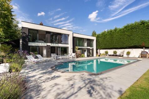 Upper Court Road, Caterham CR3 5 bed detached house for sale