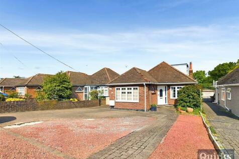 4 bedroom detached bungalow for sale