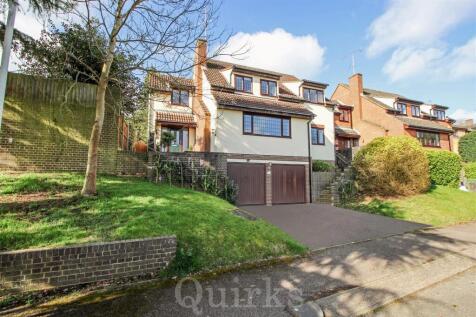 5 bedroom detached house for sale