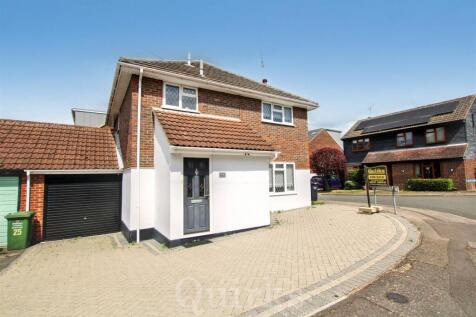 4 bedroom link detached house for sale