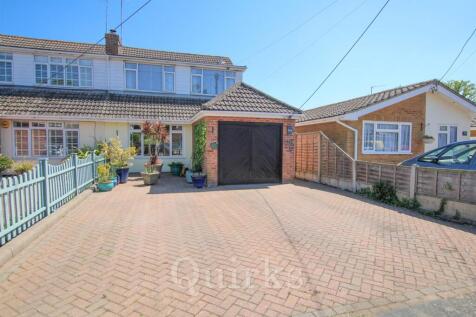 4 bedroom semi-detached house for sale