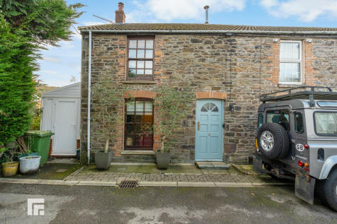 Tabor Street, Taffs Well, Cardiff 2 bed end of terrace house for sale
