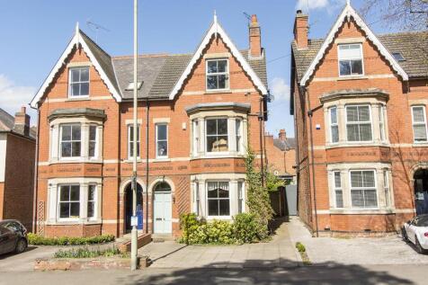 Coventry Road, Market Harborough 4 bed semi