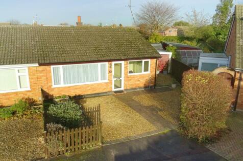 Montrose Close, Market Harborough 3 bed semi