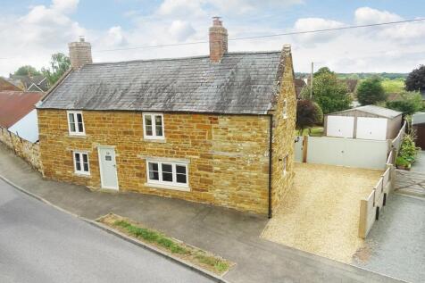 Queens Road, Wilbarston, Market... 3 bed detached house for sale