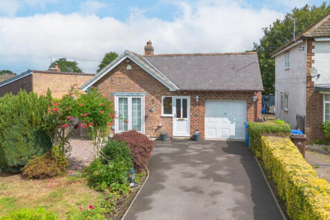 2 bedroom detached bungalow for sale