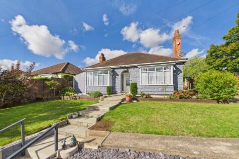 2 bedroom detached bungalow for sale