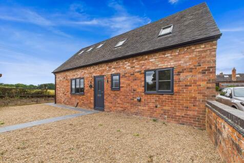 4 bedroom chalet for sale