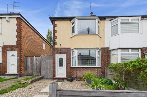 2 bedroom semi-detached house for sale