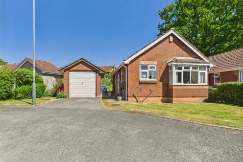 2 bedroom detached bungalow for sale