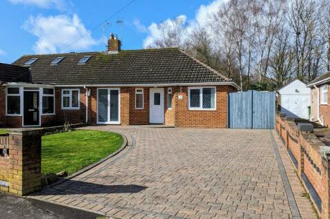 2 bedroom semi-detached bungalow for sale