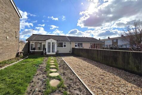1 bedroom semi-detached bungalow for sale
