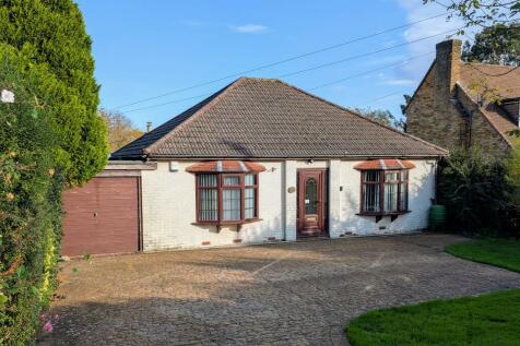 2 bedroom detached bungalow for sale