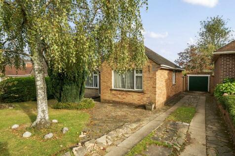 2 bedroom detached bungalow for sale