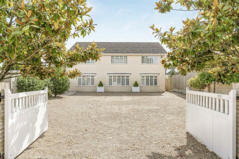 Turnpike Road, Red Lodge IP28 5 bed detached house for sale