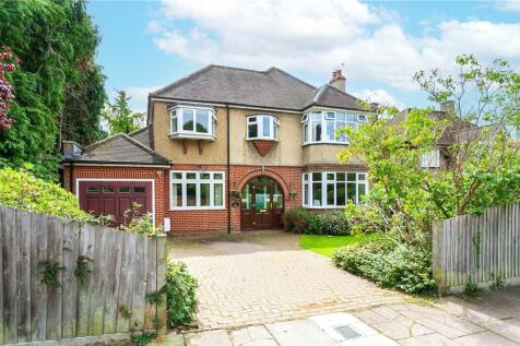 5 bedroom detached house for sale