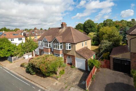 Palfrey Close, St. Albans, Hertfordshire 4 bed semi