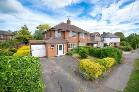 Stanmount Road, St. Albans... 3 bed semi