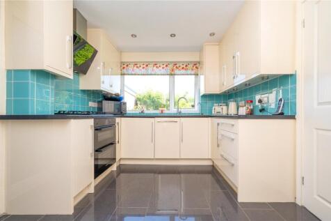 Maplefield, Park Street, St. Albans... 3 bed detached house for sale