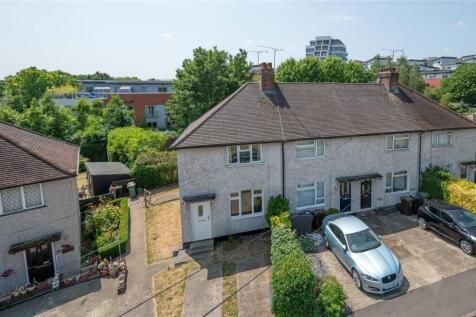 Shirley Road, St. Albans, Hertfordshire 2 bed end of terrace house for sale