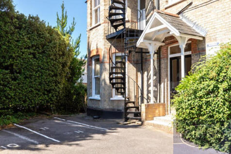 The Gatehouse, 2 Durrant Road... 1 bed flat for sale